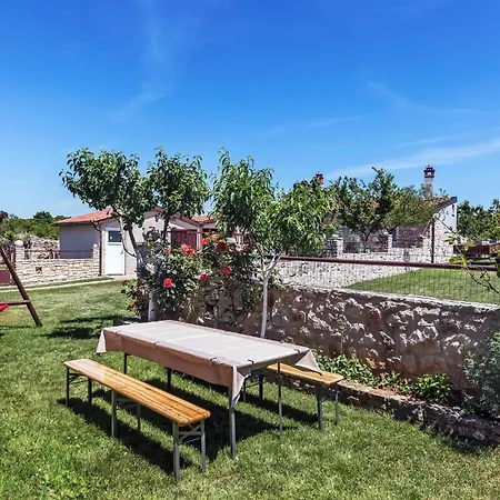 Apartment Lovely In Vodnjan With House Sea View