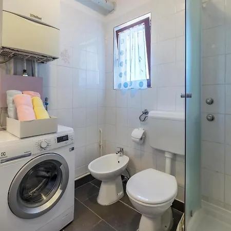 Apartment Lovely In Vodnjan With House Sea View *