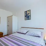Three-bedroom In * 보드냔