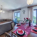 아파트 Three-bedroom In *