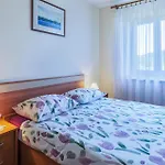 Three-bedroom In 보드냔