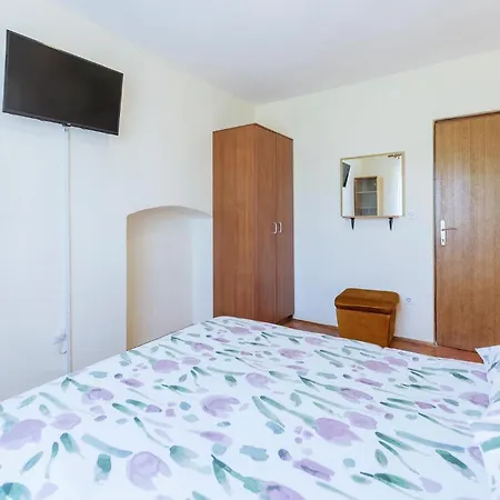 Three-bedroom In * Vodnjan